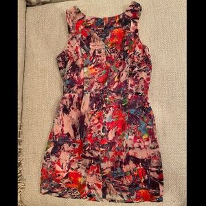 Patterned BB Dakota mini dress with pockets.